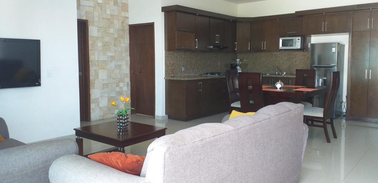 Renta Vacacional A 2 Cuadras De La Playa O Malecon De Mazatlan Apartman Kültér fotó